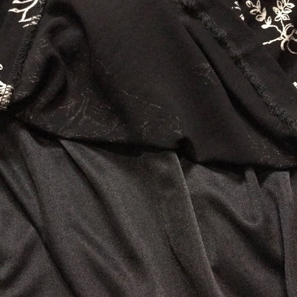 Guess Collection Mural Dress - Picture 10 of 10